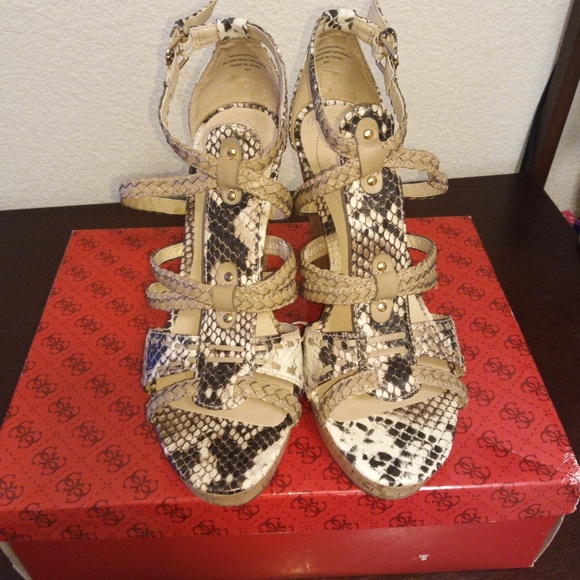 Guess Corkscrew Wedge (used) - Picture 5 of 5